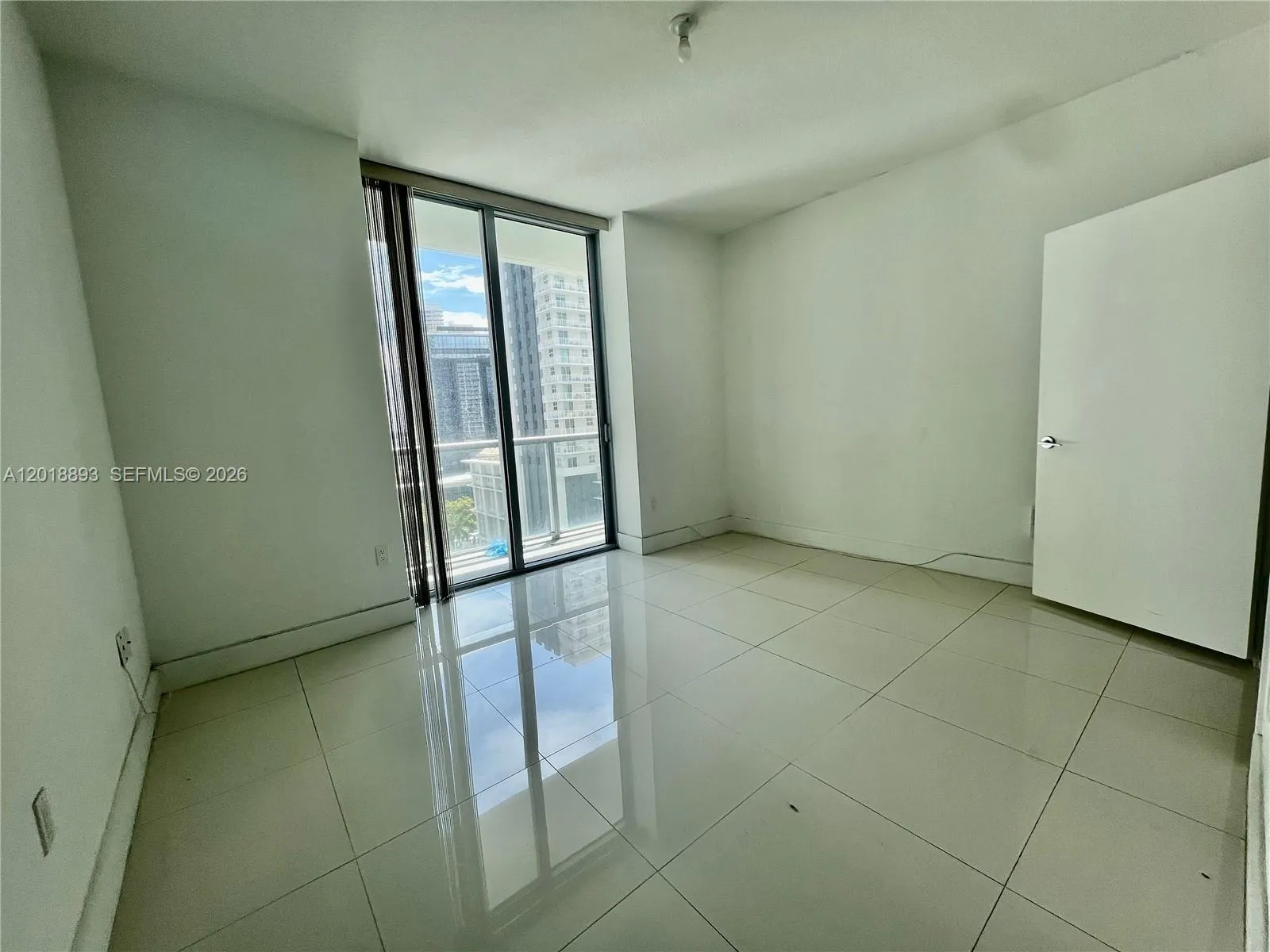 79 SW 12 ST # 1407, Miami FL 33130