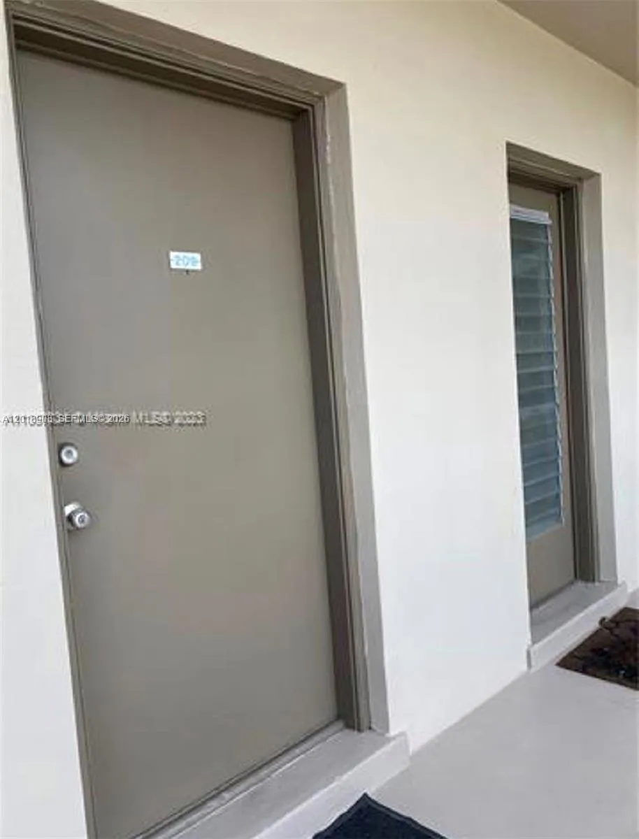 1480 E Sample Rd # 209, Pompano Beach FL 33064