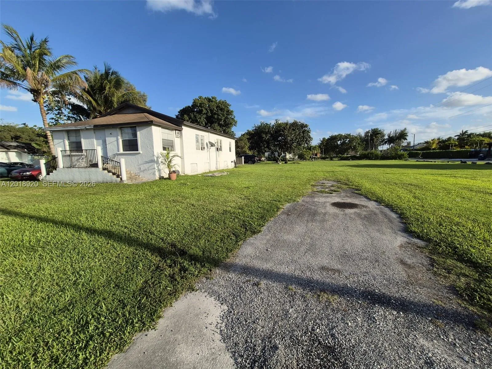 1880 NW 111th St, Miami FL 33167