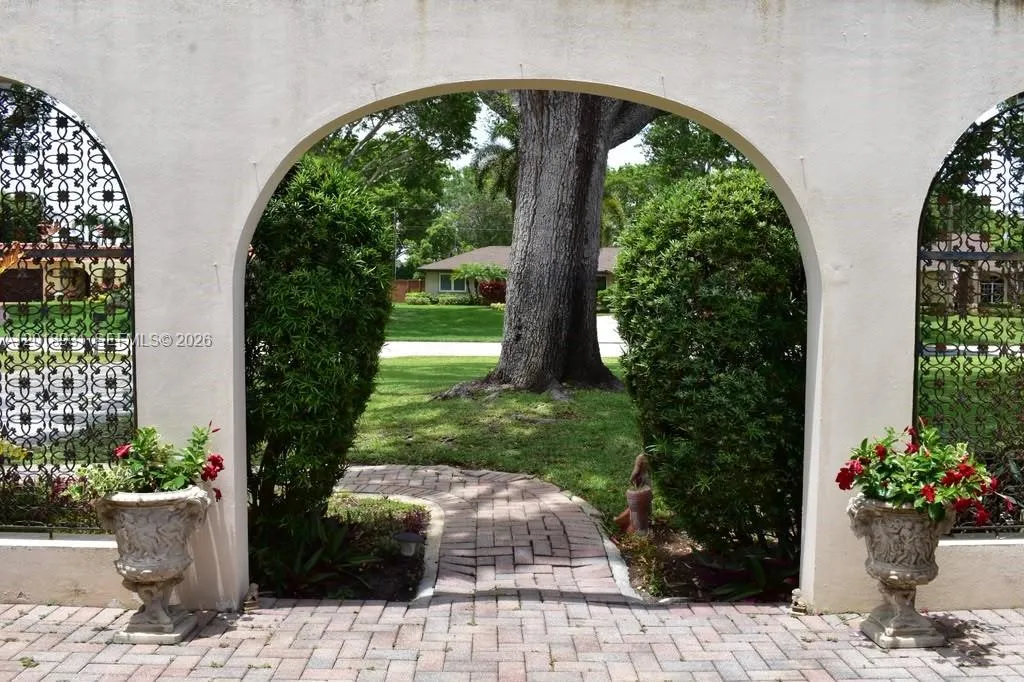 3634 Lowson Blvd, Delray Beach FL 33445