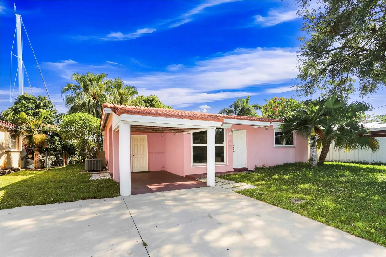 917 Mandarin Isle, Fort Lauderdale FL 33315