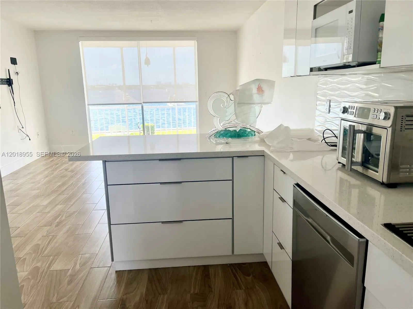 2910 Point East Dr # M209, Aventura FL 33160