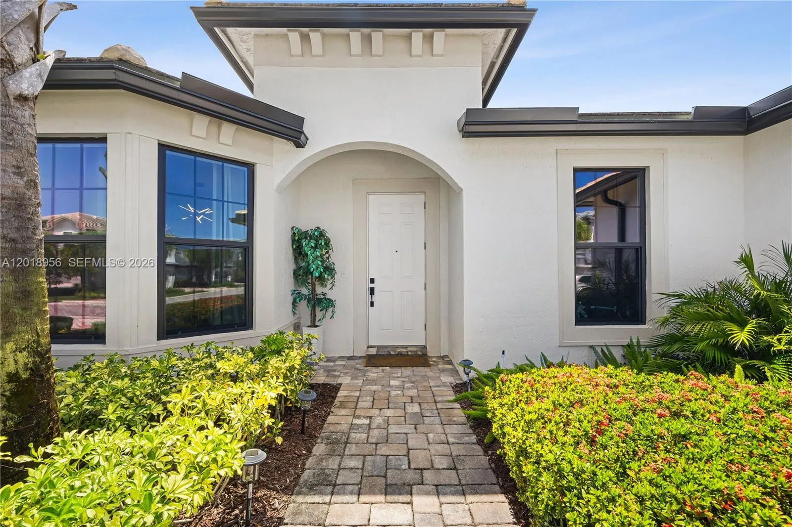 4549 W Pinehurst Trl W, Oakland Park FL 33309