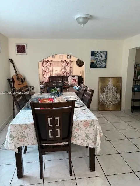 5328 SW 18TH ST, Hollywood FL 33023