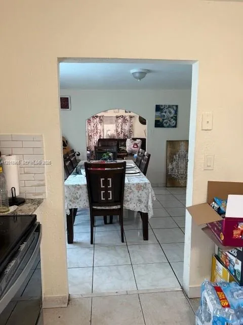 5328 SW 18TH ST, Hollywood FL 33023
