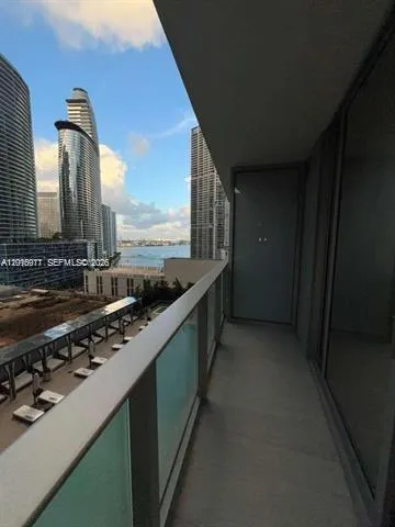 77 SE 5th St # 1704, Miami FL 33131