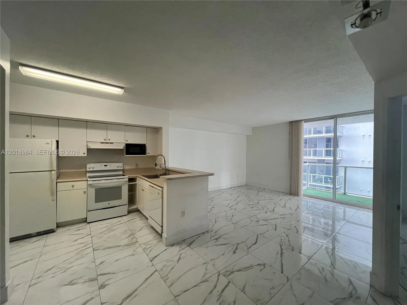 5085 NW 7th St # 711, Miami FL 33126