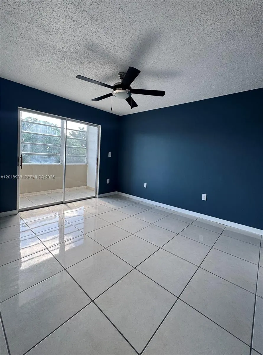 65 NE 202nd Ter # Q33, Miami Gardens FL 33179