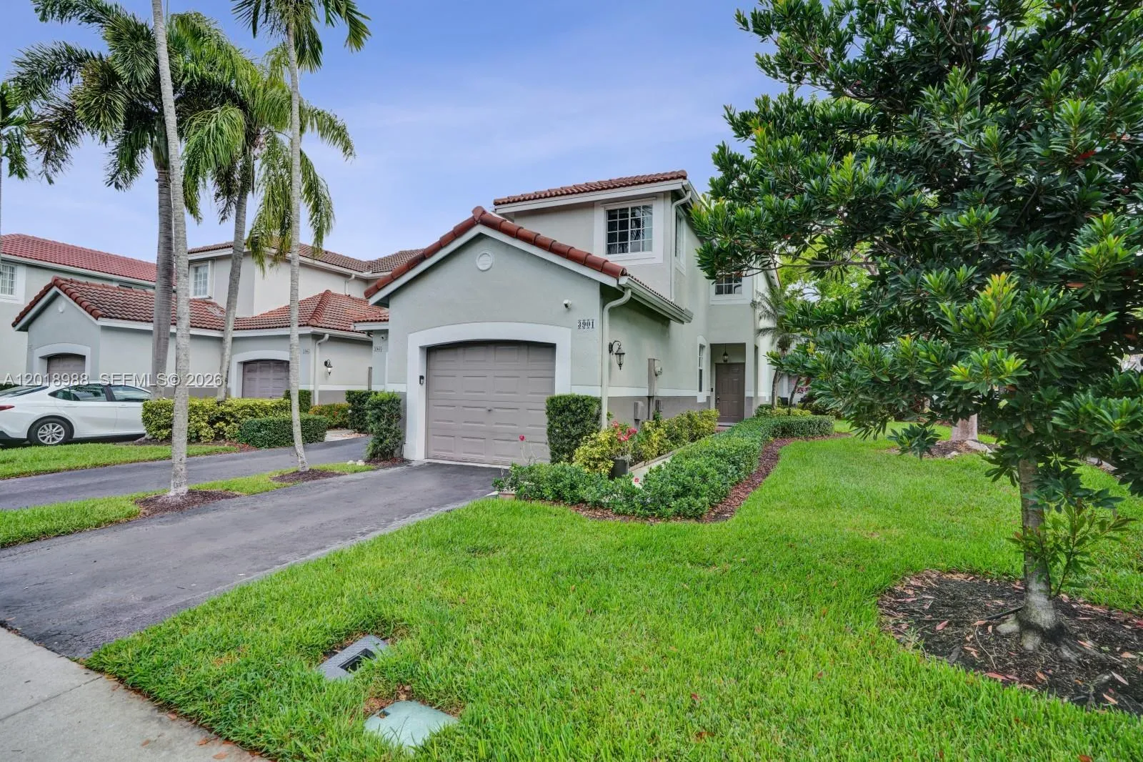 3901 San Simeon Ln, Weston FL 33331