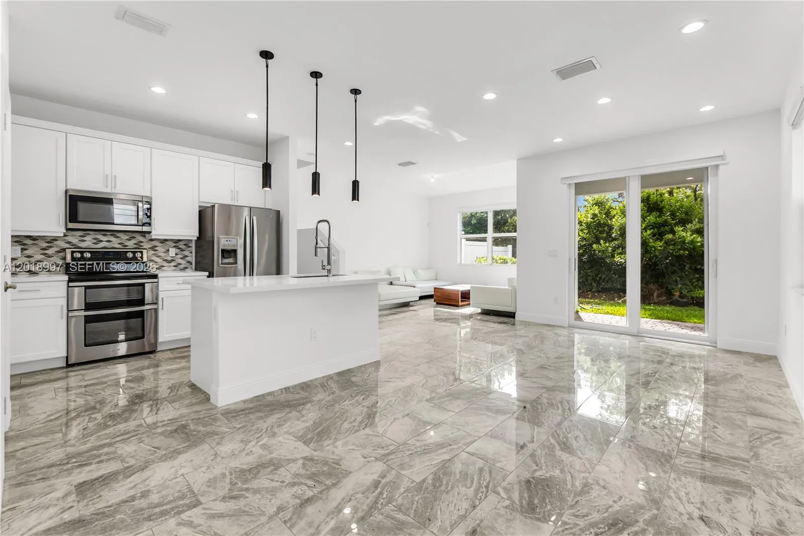 582 Parsons Way, Deerfield Beach FL 33442