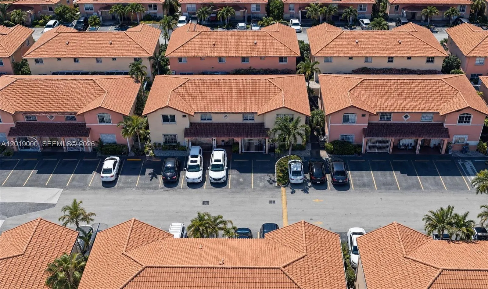 2 bedroom 2 bath Residential for sale at 10101 W Okeechobee Rd # 16202, Hialeah Gardens FL 33016