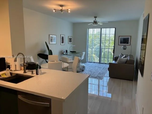 1900 Van Buren St # 511B, Hollywood FL 33020