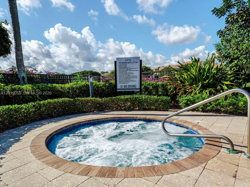 100 Portofino Drive, Palm Beach Gardens FL 33418