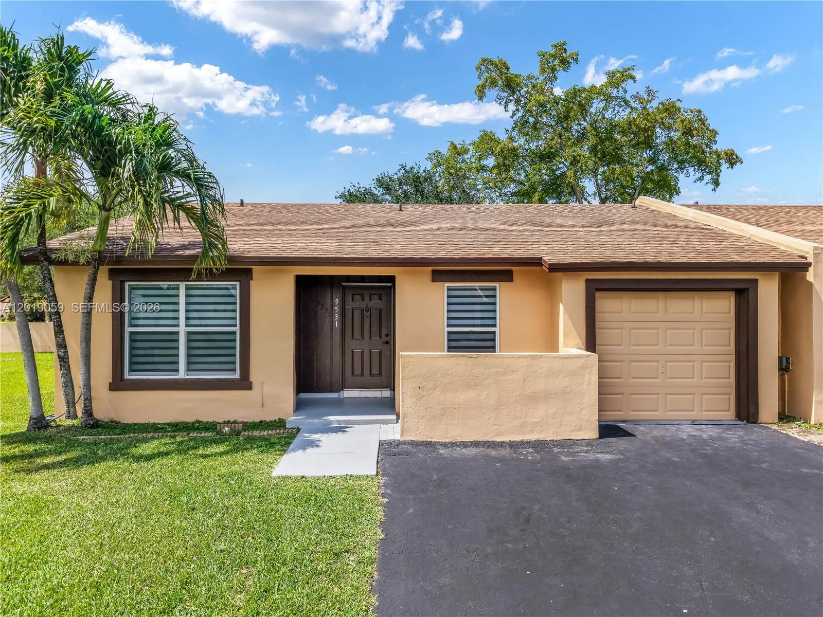 2 bedroom 2 bath for sale at 9531 W Heather Ln, Miramar FL 33025