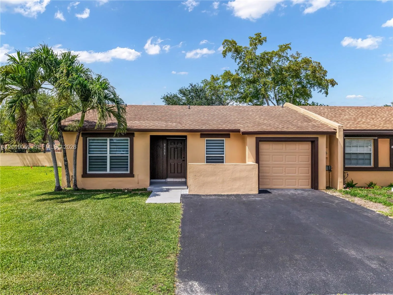 9531 W Heather Ln, Miramar FL 33025