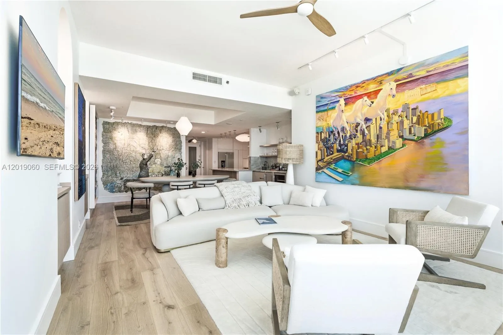 100 S Pointe Dr # 1807, Miami Beach FL 33139