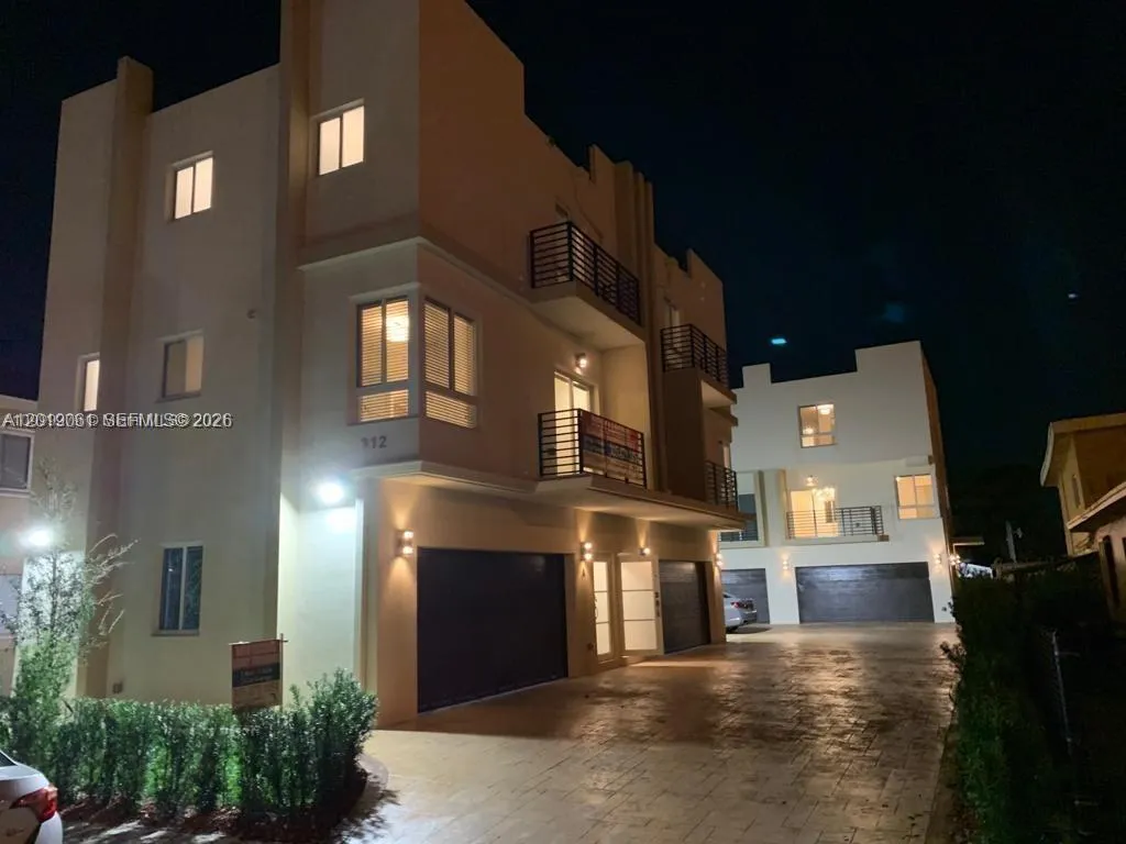312 E 6th St # A, Hialeah FL 33010