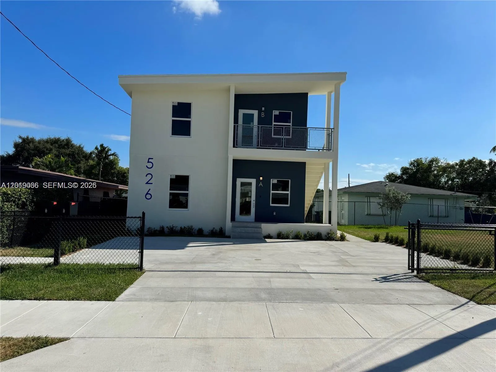 for sale at 526 NW 6th St, Hallandale Beach FL 33009