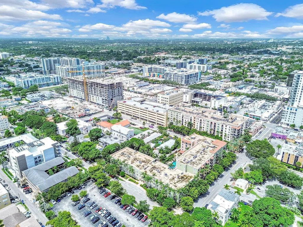 1900 Van Buren St # 113B, Hollywood FL 33020