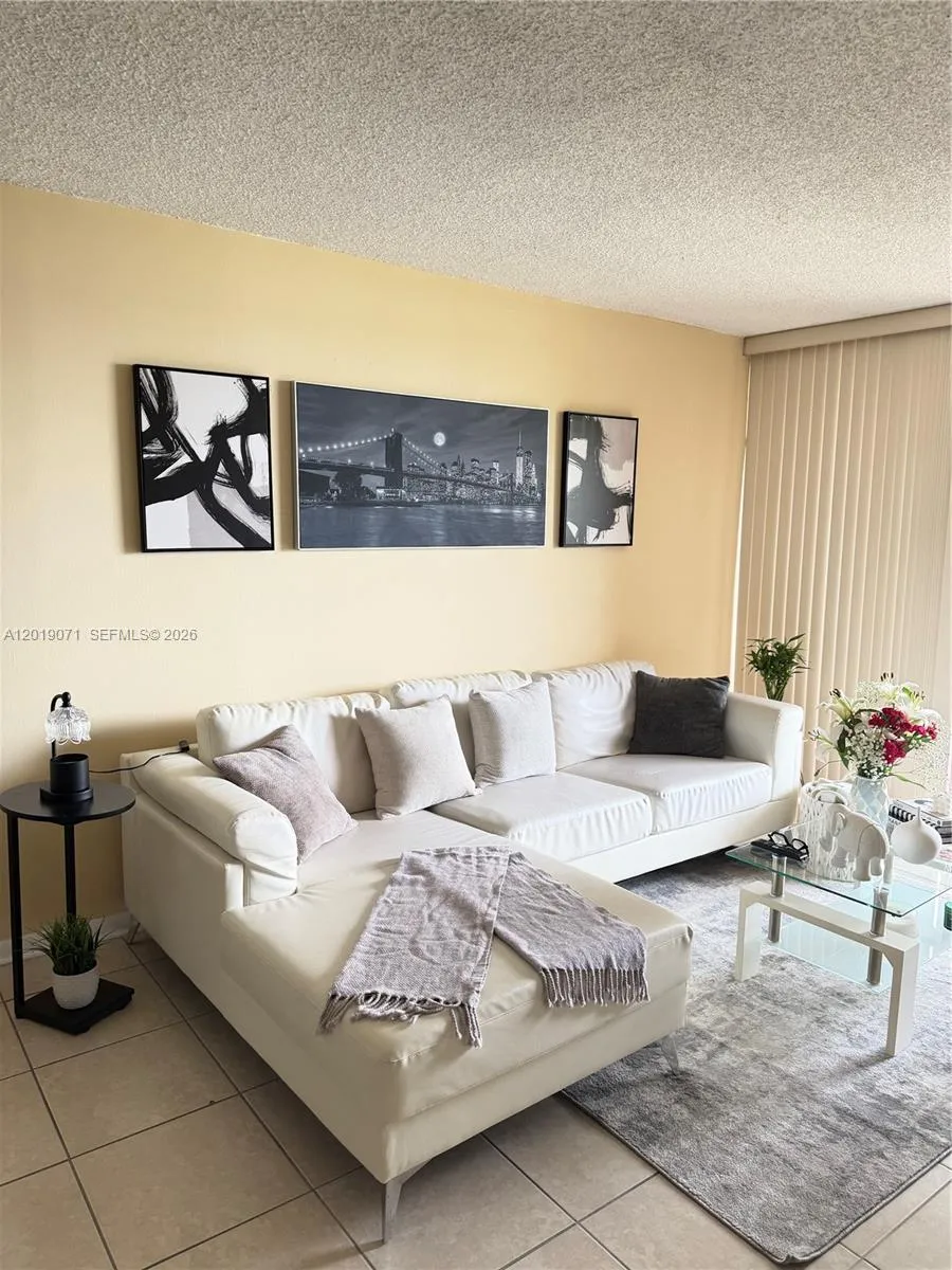 10865 SW 112th Ave # 312, Miami FL 33176