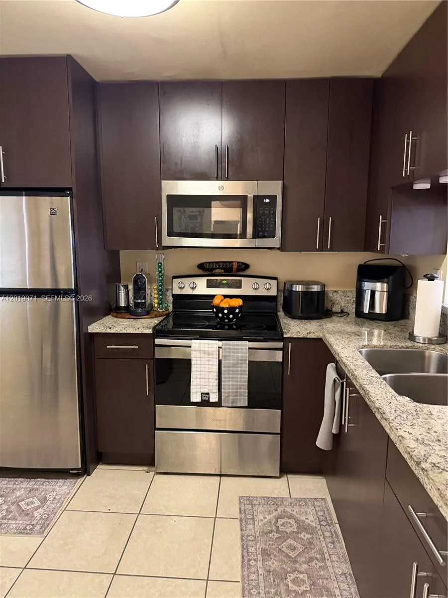10865 SW 112th Ave # 312, Miami FL 33176