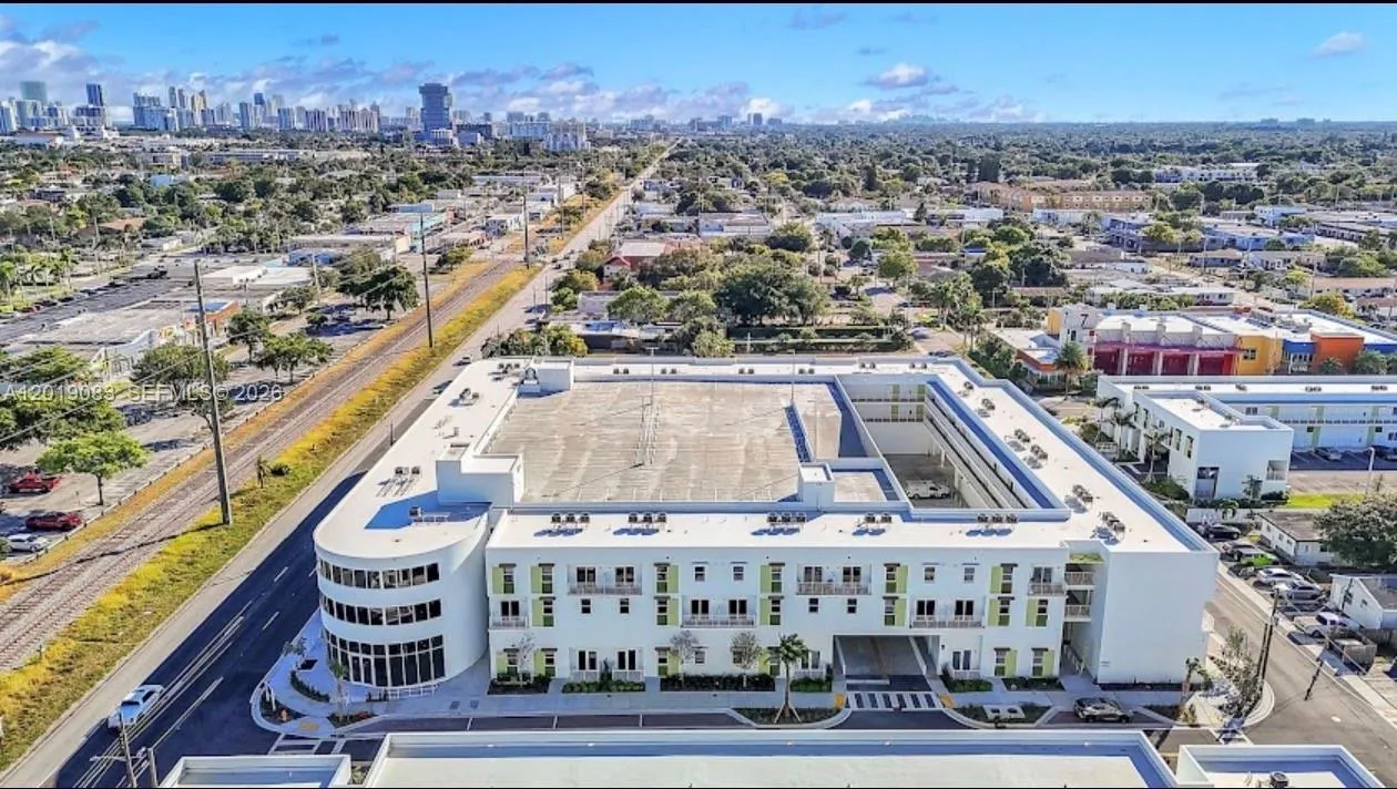 501 N Dixie Hwy # 2004, Hallandale Beach FL 33009
