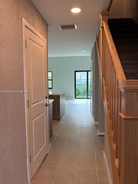 2511 Pierce St # 6, Hollywood FL 33020