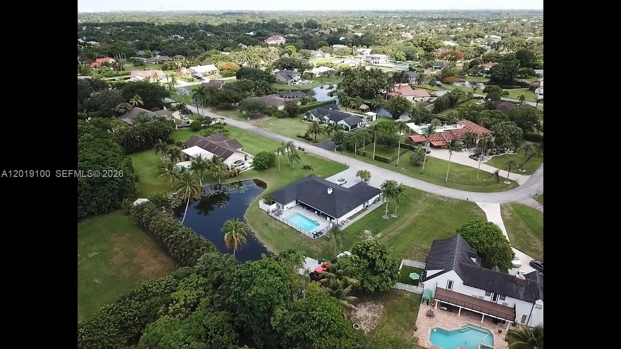 11701 SW 21st Ct, Davie FL 33325