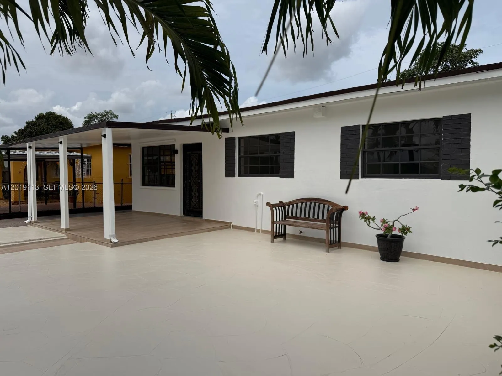 2541 W 10th Ave, Hialeah FL 33010