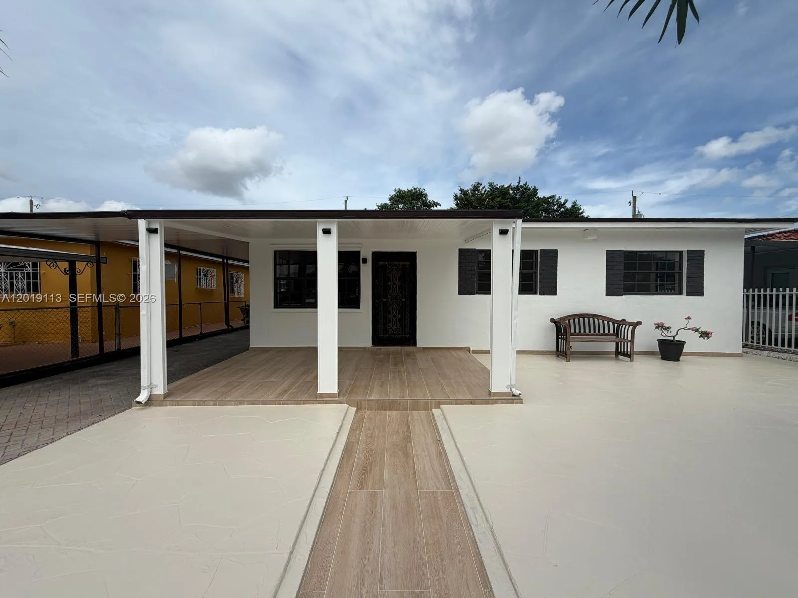 2541 W 10th Ave, Hialeah FL 33010