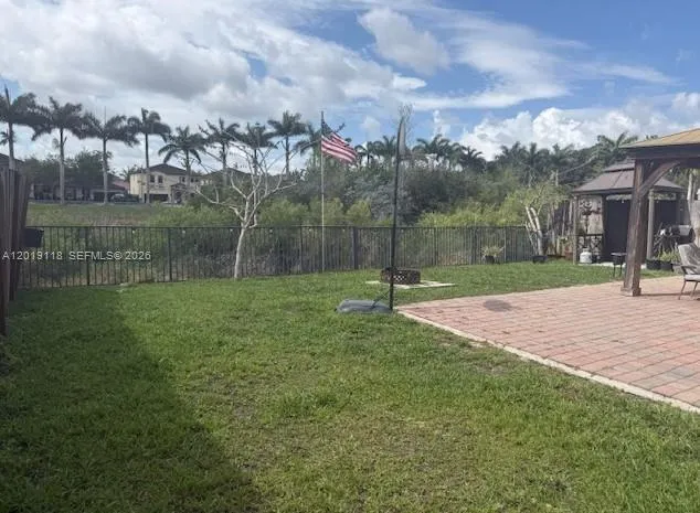 16564 SW 43rd St, Unincorporated Dade County FL 33185