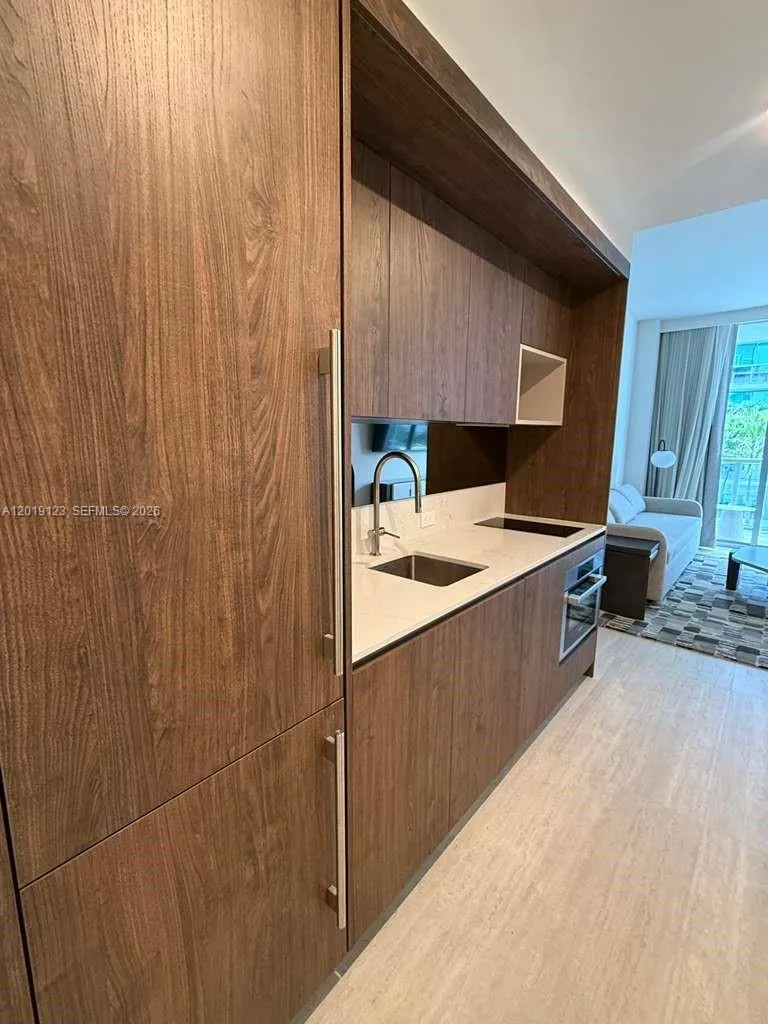 1611 SW 2nd ave # 510, Miami FL 33129