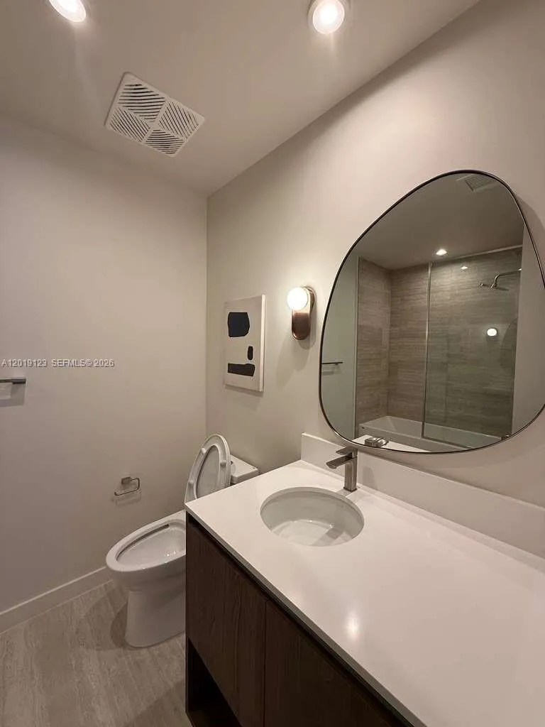 1611 SW 2nd ave # 510, Miami FL 33129