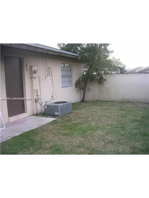 11240 SW 122nd Pl # 11240, Miami FL 33186