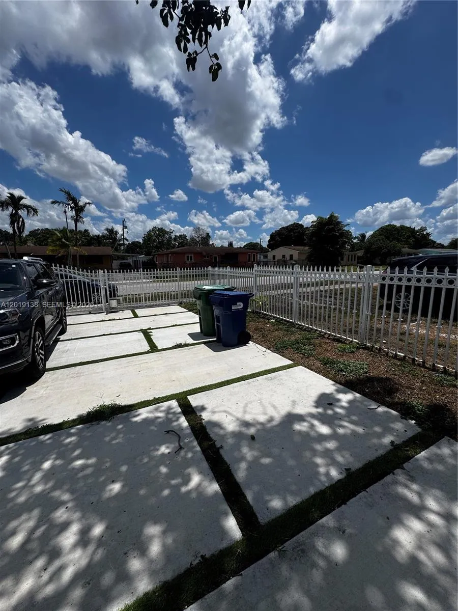 3251 NW 177th Ter, Miami Gardens FL 33056
