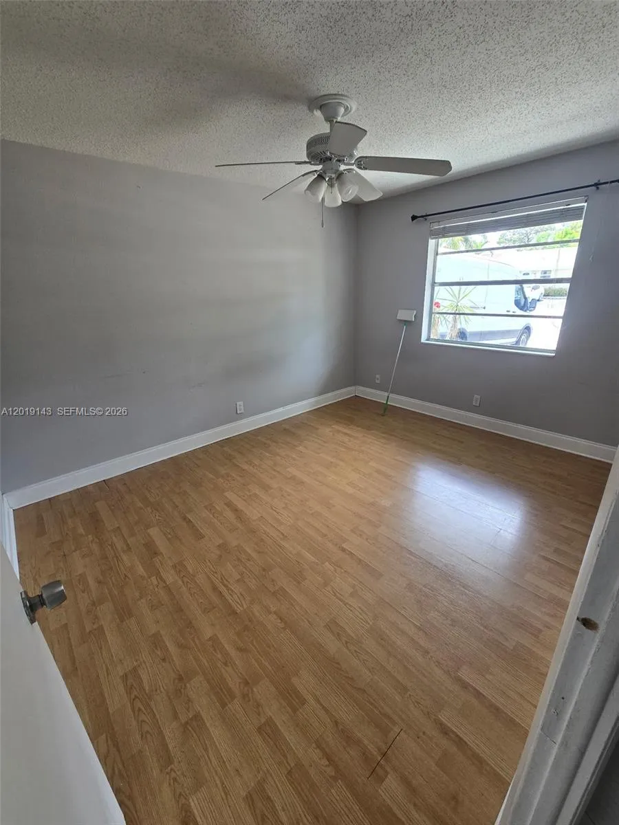 4802 Gladiator Cir, Green Acres FL 33463