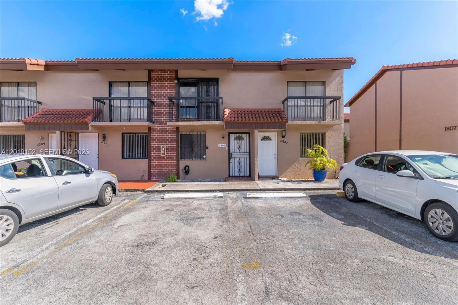 1811 SW 107th Ave # 2302, Miami FL 33165