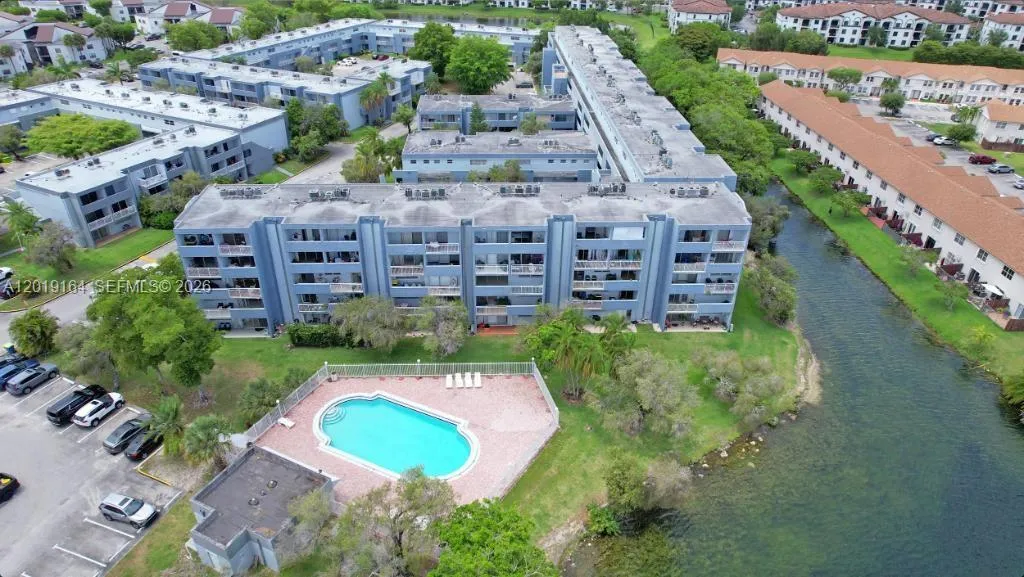 9375 Fontainebleau Blvd # L315, Miami FL 33172