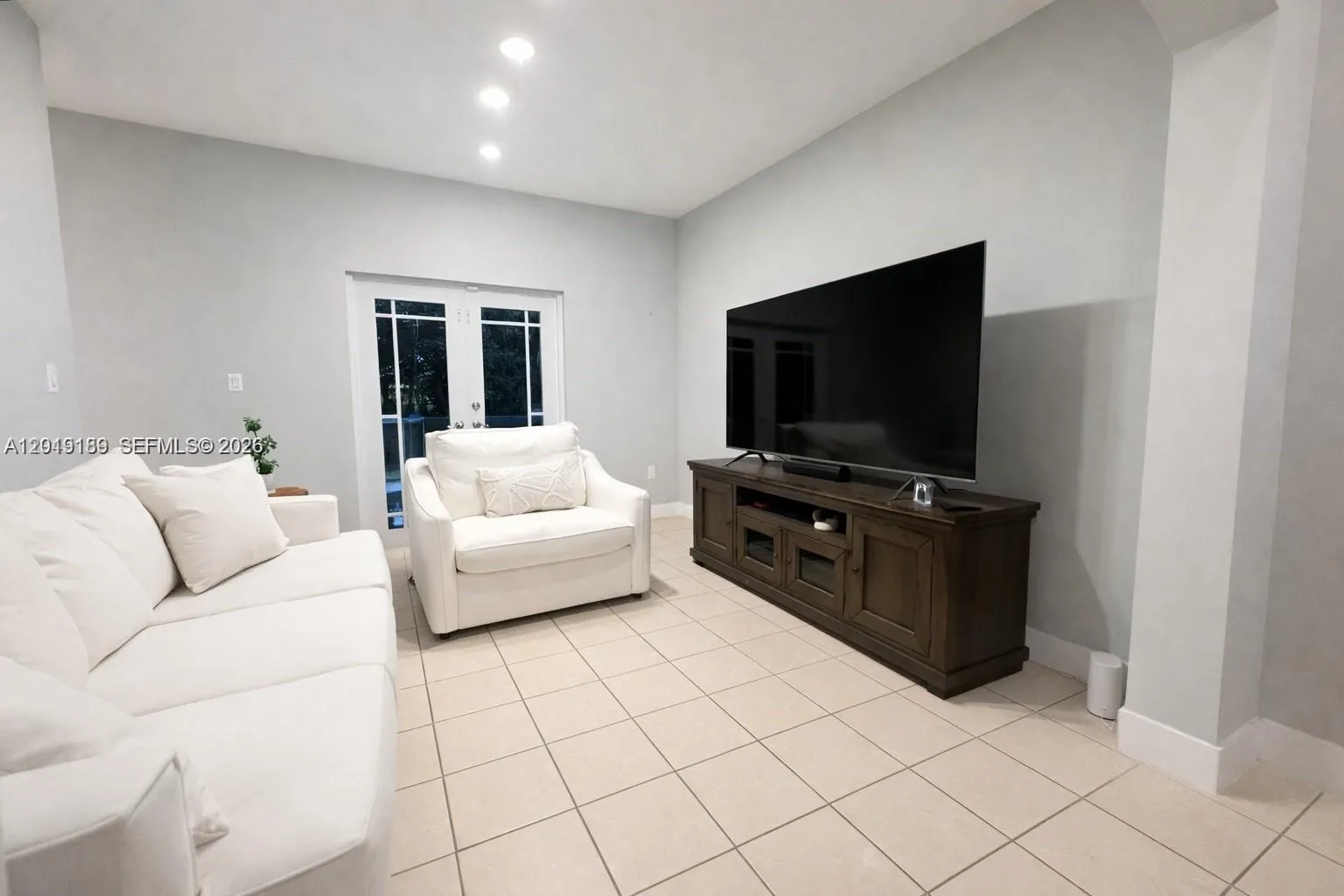 4124 NE 30th St, Homestead FL 33033