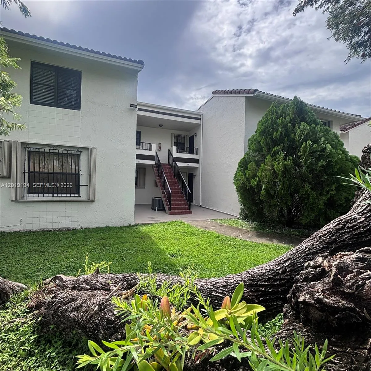 10857 NW 7TH ST # 17, Miami FL 33172