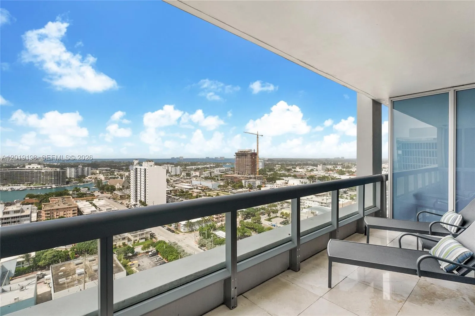 6899 Collins Ave # 2010, Miami Beach FL 33141