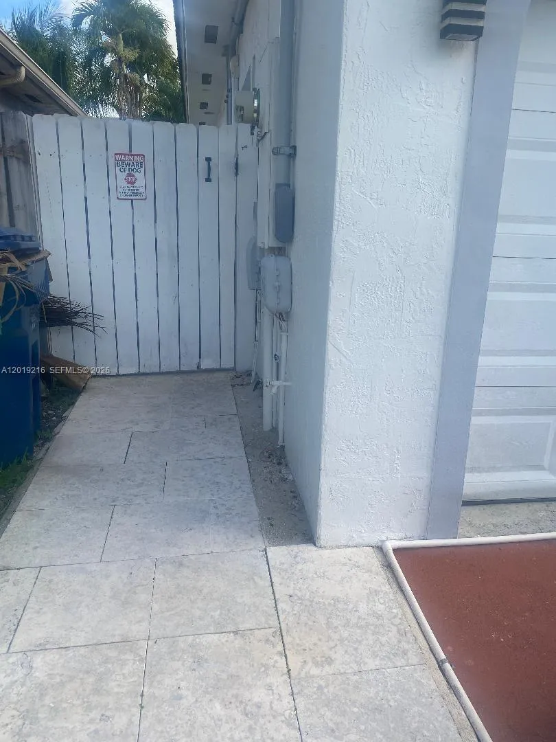 14640 SW 180th St # 1, Miami FL 33177