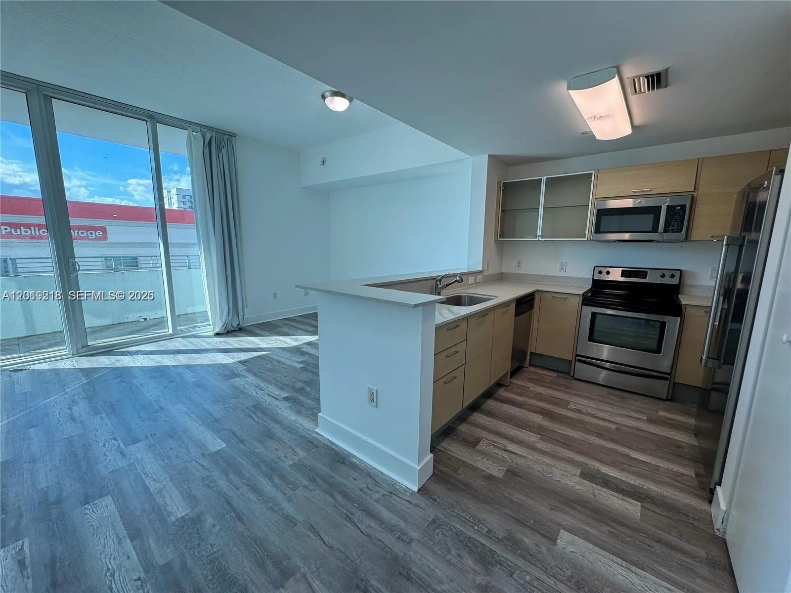 1 bedroom 1 bath for sale at 350 NE 24th St # 514, Miami FL 33137