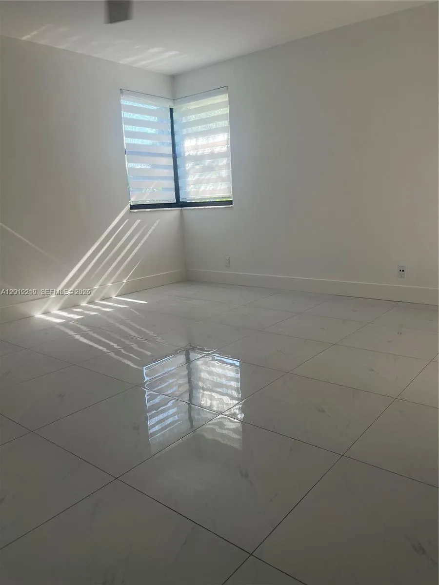 10121 W Sunrise Blvd # 301, Plantation FL 33322