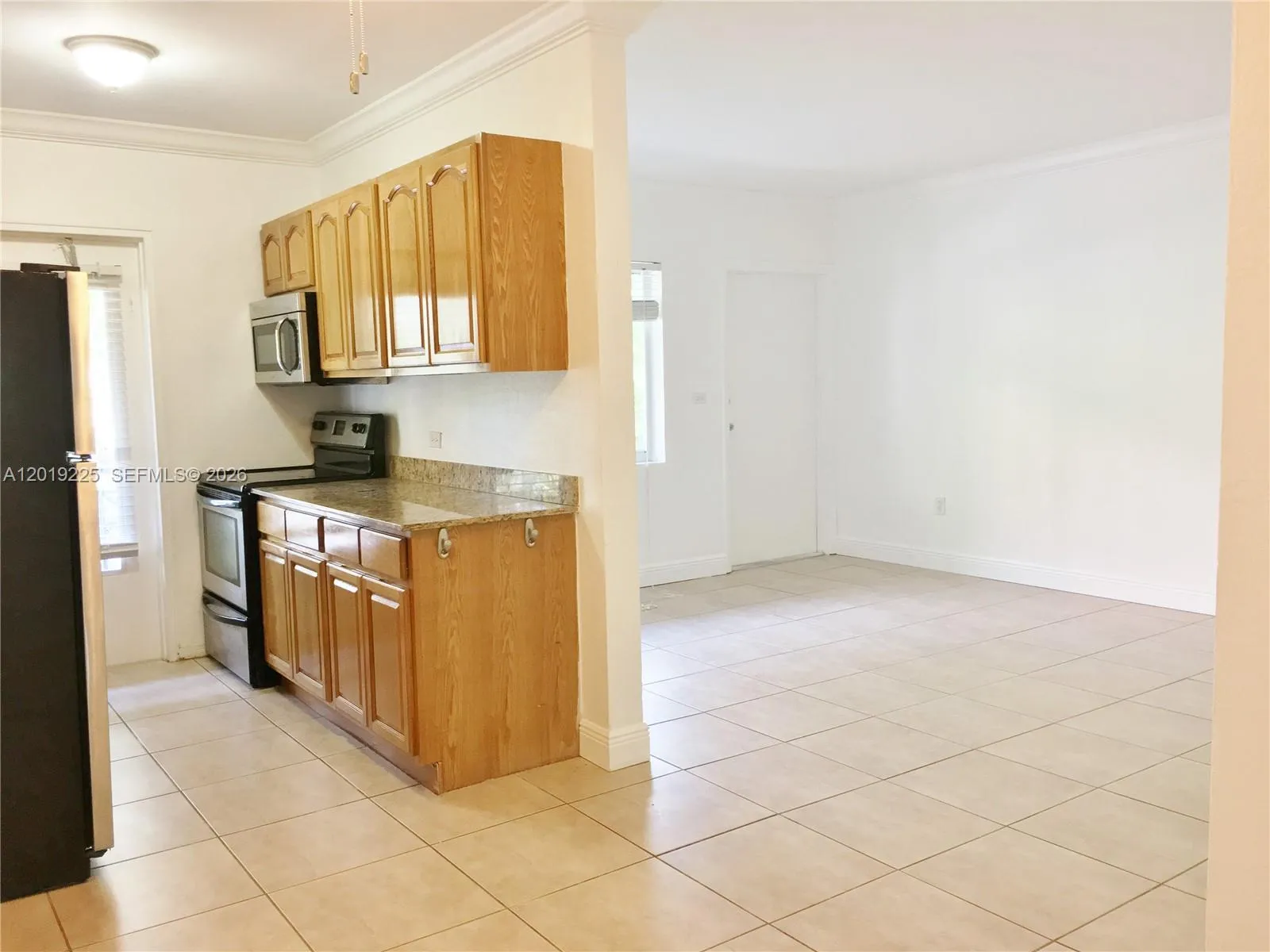 95 Edgewater Dr # 207, Coral Gables FL 33133