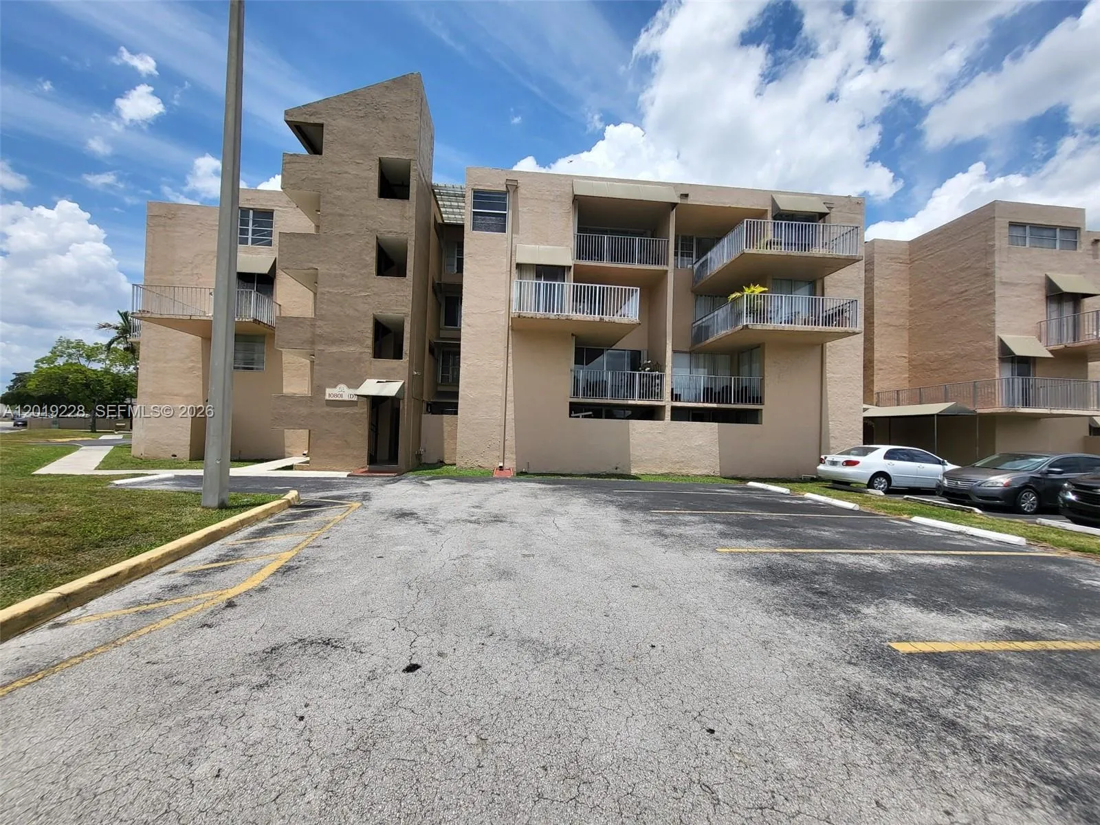 10801 SW 109th Ct # D305, Miami FL 33176