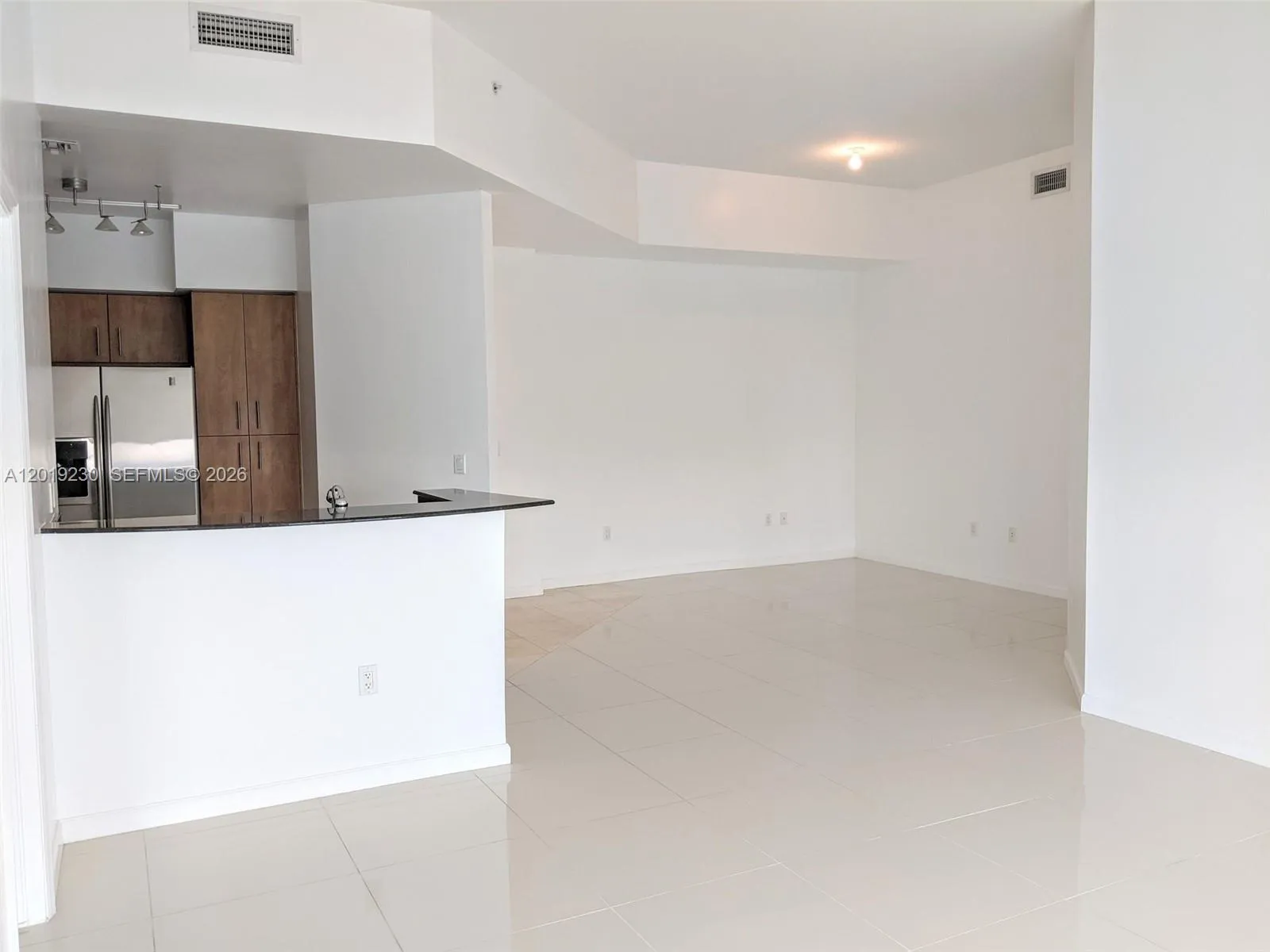 7910 Harbor Island Dr # 504, North Bay Village FL 33141