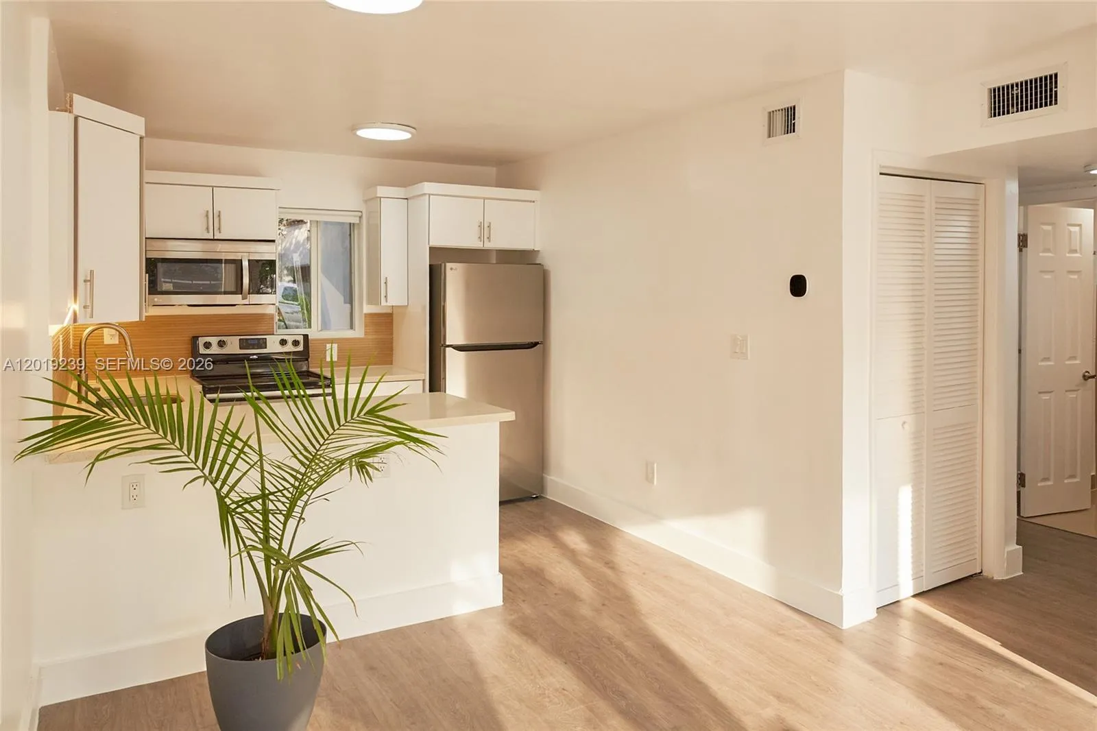 6863 NW 2nd Ave # 4, Miami FL 33150