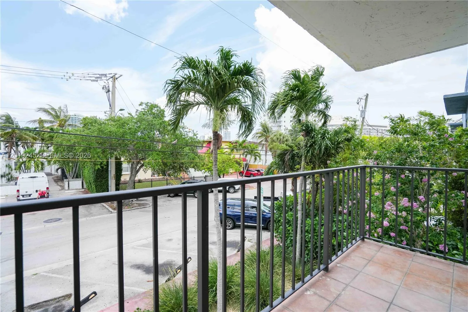 6960 Rue Vendome # 201, Miami Beach FL 33141