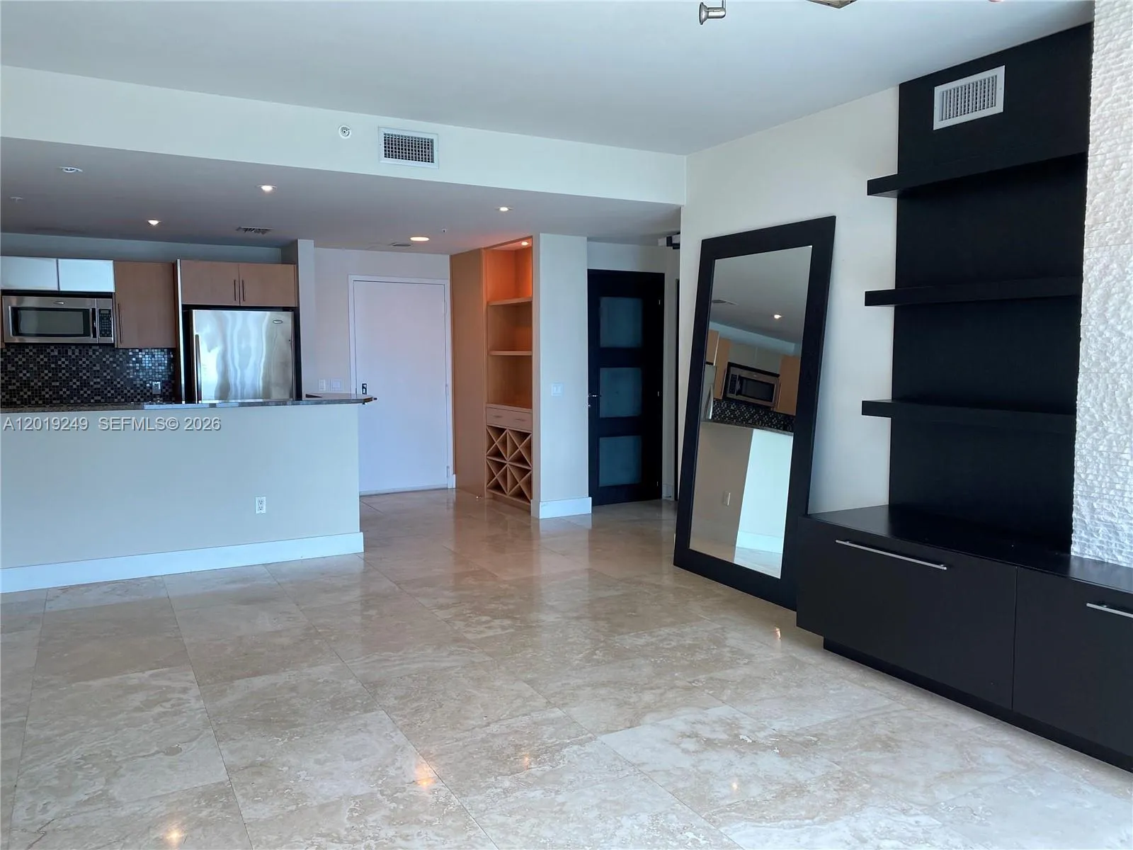 300 S Biscayne Blvd # 2606, Miami FL 33131